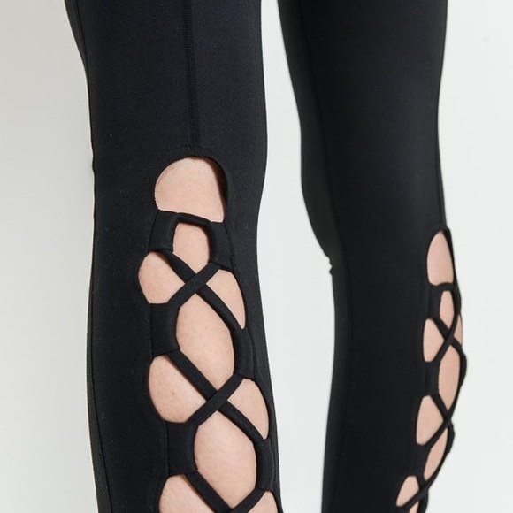 ☝️ LEFT!!! NWT Mono B Red lace up leggings - Picture 4 of 4